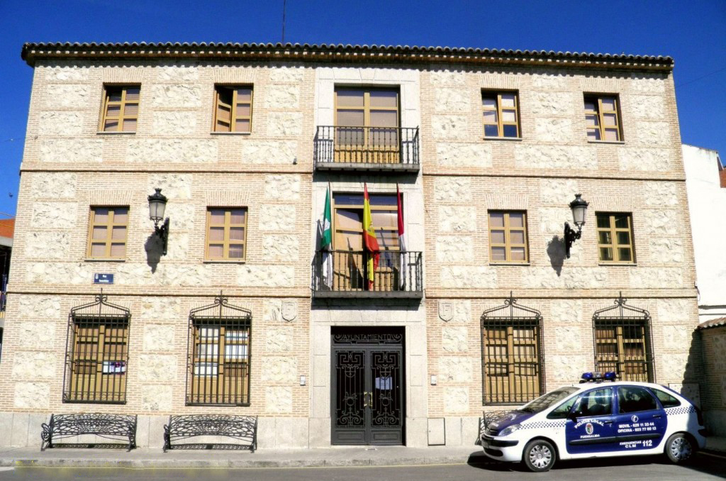 IU Fuensalida denuncia el uso de animales en la Cabalgata de Reyes